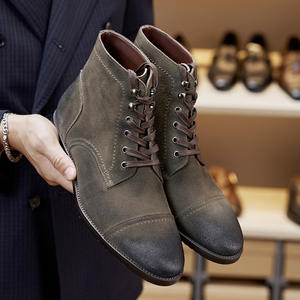 Bottes Martin montantes pour hommes, bottes de travail britanniques respirantes pour l'automne, bottes de moto rétro en cuir - Product Image 6