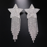 Cache-tétons en silicone adhésif réutilisable pour femmes, avec paillettes brillantes, motifs cœur, étoile, croix, diamant, pompons et pétales de poitrine pour rave