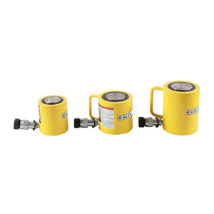 ENERPAC RCS-3000 de acción simple de baja altura, capacidad de 300T para empujar, levantar y sostener cargas, 300T de baja altura y alta resistencia. - Product Image 2