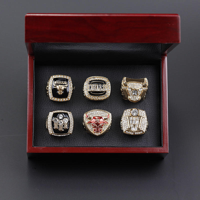 6 rings+6-hole wooden box