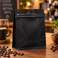 Pochette verticale noire mate refermable avec fermeture éclair et languette de tirage pour l'emballage de grains de café, logo personnalisé