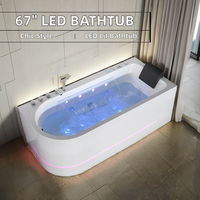 Baignoire tourbillon à jet d'air autoportante en acrylique blanc moderne de 67 pouces avec lumière LED et fonction de massage comprenant une cascade de résine