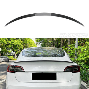 สปอยเลอร์หลังสำหรับรถยนต์เทสล่า รุ่น 3 ปี 2017-2022 สีดำเงา/ลายคาร์บอน ปีกหลังรถยนต์ สปอยเลอร์ฝากระโปรงท้าย  ลิ้นกันชนหลัง - Product Image 1