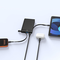Banco de Energía Portátil Personalizado OEM de 22.5W con Carga Rápida PD, Pantalla LED, 10000mAh, con Cable Tipo C y Lightning
