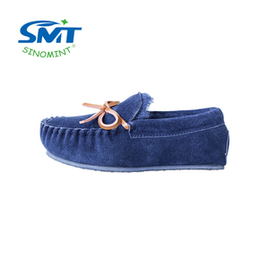 Barato hecho a mano niñas piel de oveja arco peludo invierno mocasín Zapatillas Zapatos para niños - Product Image 4