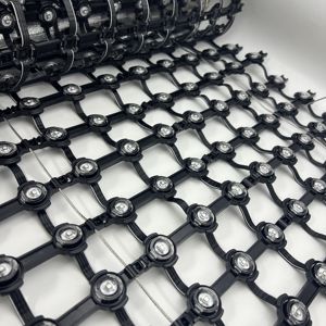 Pantalla LED de Malla Transparente RGB P41.6 para Exteriores, Pantalla LED de Malla Flexible para Fachadas Multimedia, Eventos y Fiestas - Product Image 6