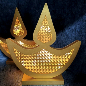 Lampe Diya Diwali dorée en bois avec lumière LED, faite à la main, réutilisable, pour usage extérieur, très vendue - Product Image 1