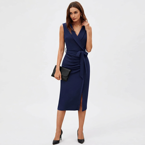 Vestido de verano para mujer, de punto, liso, con cuello en V, manga 3/4, cintura alta, largo hasta la rodilla, estilo tubo, con dobladillo asimétrico, abertura, fajas drapeadas y ajuste ceñido - Product Image 1