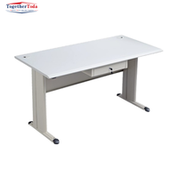 Bureau de travail moderne, économique et durable, bureau administratif, bureau d'ordinateur, mobilier de bureau à domicile