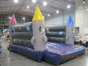 Castillo Inflable con Material de PVC para Alquiler Comercial en Fiestas Infantiles, Capacidad de 500 kg, 8 Personas - Product Image 2