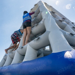 Parcours d'escalade gonflable multi-niveaux de qualité commerciale avec grand toboggan pour hôtels et complexes hôteliers - Product Image 6