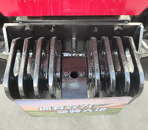 <b>Tractor</b> with ROPS 30hp Agricultural Machine Equipment - Product Image 2