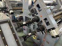 Machine à onduler le carton simple face de 1200-1800 mm avec moteur pour ligne de production de carton ondulé en usine