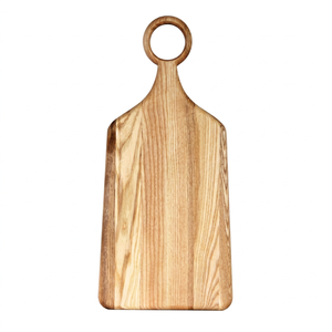 Planche de service rectangulaire en bois de frêne Viet WoodCraft avec anse en anneau, teinture foncée naturelle, qualité alimentaire, écologique, épaisseur 1,8 cm - Product Image 1