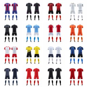 Высококачественные дышащие комфортные быстросохнущие футбольные комплекты из 100% полиэстера в стиле ретро для национальных клубов - Product Image 3