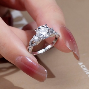 Bijoux Messi MSR-1162 Or blanc 14 carats Diamant Moissanite Femmes Anneaux de mariage de luxe - Product Image 1