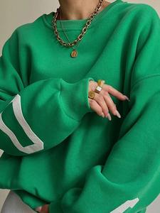 Logo personalizzato <span class=keywords><strong>Oversize</strong></span> stampa a sbuffo <span class=keywords><strong>felpa</strong></span> in pile da donna all'ingrosso in cotone girocollo <span class=keywords><strong>felpa</strong></span> <span class=keywords><strong>Vintage</strong></span> da donna - Product Image 4