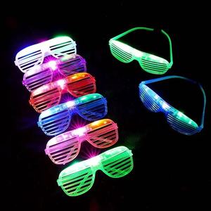 Neon <span class=keywords><strong>LED</strong></span> ánh sáng Kính mát cho trẻ em người lớn thời trang phát sáng phụ kiện cho Halloween Giáng sinh nhật bên làm bằng nhựa - Product Image 4