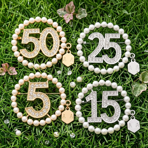 Broche de solapa metálico personalizado con diamantes de imitación, letras griegas, perlas rosas y verdes, para graduación de enfermería, insignia de joyería - Product Image 1