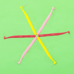 2024 nueva fábrica top ventas <span class=keywords><strong>2022</strong></span> nueva gran oferta suave biodegradable PE mango colorido desechable <span class=keywords><strong>limpieza</strong></span> <span class=keywords><strong>dental</strong></span> cepillo interdental OEM/ODM proveedor de bajo <span class=keywords><strong>precio</strong></span> - Product Image 2