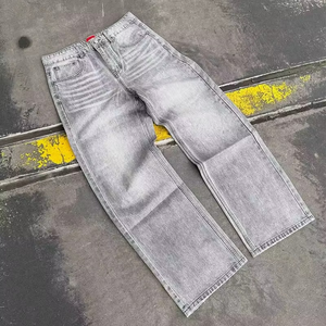 Jeans en denim pour hommes, coupe droite et large, style streetwear, délavé vintage, personnalisable, en coton, par un fabricant de denim - Product Image 3