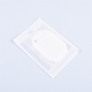 Apósito estéril desechable Hongyu de 6cm*7cm para fijación de catéter, caja de 50 unidades - Product Image 3
