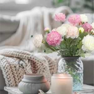 Bouquet de pivoines et de roses artificielles Haiyi, rose et blanc, décorations pour la maison et les mariages - Product Image 4