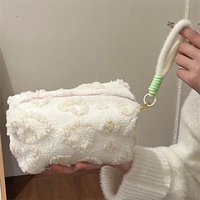 Trousse de Maquillage en Velours Doux et Peluche Grande Capacité avec Logo Personnalisé, Sac Cosmétique en Coton Moelleux, Nouveauté 2026, Vente Chaude