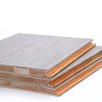 Parquet en bois d'ingénierie à motif chevrons, placage chêne, structure multicouche, solution décorative de luxe pour intérieur