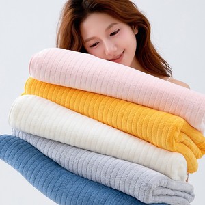 Serviette de visage en polaire corail Chuhui 35x75cm, absorbante, douce, rose, bleu, jaune, gris - Product Image 1