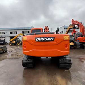 Excavadora Hidráulica Usada Doosan DX140LC-9C de 14 Toneladas, Alta Calidad, Modelo 2023, Capacidad de Cucharón de 0.53m, Motor con Certificación CE - Product Image 4