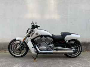 Harley-Davidson Big Twin de la UE, Motocicleta Cruiser de Gasolina de Alto Rendimiento, 1250 cc, Refrigeración por Agua, Torque Brutal, Estilo Vintage Muscle, 180 km/h - Product Image 3