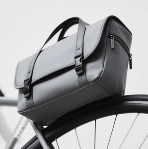 Sac de poitrine multifonctionnel imperméable pour hommes, idéal pour le sport, la gym, les voyages, la moto et le vélo - Product Image 2