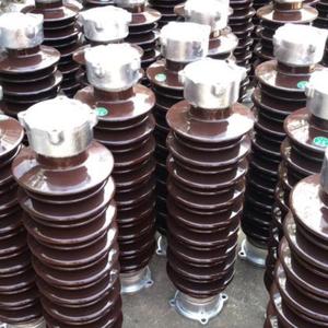 Aislador de Poste de Cerámica de Alta Resistencia 50kN 100kN, 132kV 220kV, para Entornos Hostiles y Transmisión de Alto Voltaje, Robusto - Product Image 2