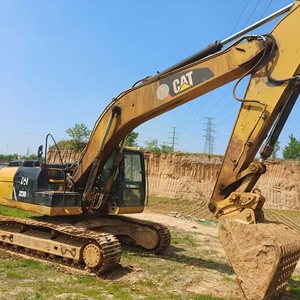 รถขุด Caterpillar 323D2L รุ่นปี 2020 น้ำหนัก 23 ตัน เครื่องยนต์ เกียร์ ปั๊มเกียร์ สภาพใหม่จากโรงงาน ขายดี จัดส่งรวดเร็ว สีเดิมจากโรงงาน - Product Image 3