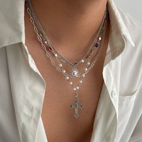 Collier croix vente chaude, mode hip-hop haut de gamme pour hommes, pendentif soleil, accessoire de chaîne de clavicule en cristal