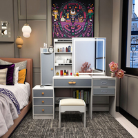 Ensemble de coiffeuse moderne européenne blanche avec miroir à 3 modes d'éclairage, tiroirs et tabouret pour appartement et hôtel