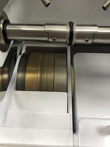 Coupe-bordure automatique de lentille d'équipement de laboratoire optique SJG-6188 pour la machine automatique de bordure de lentille de lentille optique de PC - Product Image 4