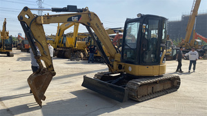Excavatrice Cat 304 d'occasion avec garantie d'un an, modèle 2024, en excellent état, 4 tonnes, avec pièces détachées, puissante et très efficace - Product Image 3