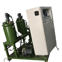 Machine à mousse de polyuréthane pour la production de semelles de chaussures, équipement de mousse de polyuréthane avec régulation de vitesse par conversion de fréquence