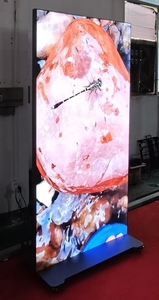 Poster commerciale P2.5 schermo a <span class=keywords><strong>Led</strong></span> per il centro commerciale tutto in uno <span class=keywords><strong>Led</strong></span> Poster digitale messaggio di trasmissione - Product Image 3