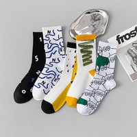 Chaussettes en Spandex sportives de haute qualité respirantes douces Design personnalisé pour un usage quotidien Cyclisme Taille jeunesse disponible pour l'été hiver