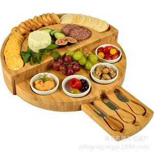 Tabla de queso de madera con juego de cuchillos, bandeja redonda para servir queso, frutas y aperitivos, tabla de cortar de bambú duradera - Product Image 4