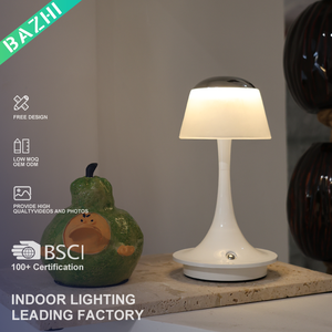 Lampe <span class=keywords><strong>de</strong></span> table USB à intensité variable <span class=keywords><strong>de</strong></span> couleur crème minimaliste, <span class=keywords><strong>de</strong></span> forme hémisphérique, taille compacte pour les petits espaces, lecture au chevet, veilleuse - Product Image 1