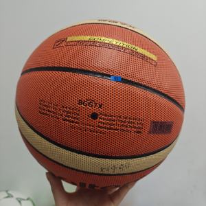 Balón de Baloncesto Personalizado de Fábrica para Interior y Exterior, para Entrenamiento, de PU Higroscópico, con su Logotipo - Product Image 2