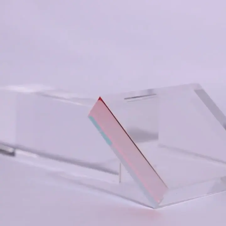 מכירה לוהטת אופטי זכוכית קוביית x-צבעוני קוביית זכוכית אופטי אופטי פריזמה