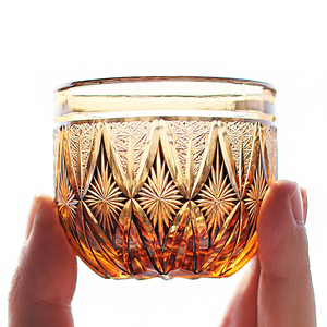 Design classico per feste di tè e vino per tavoli da ristorante fatto a mano in stile Edo Kiriko - Product Image 2