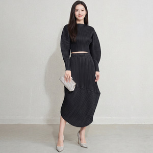 PY 2026 Summer New Arrival Hot Miyake Pleated Evening Plus Size Beige Lantern Sleeve Dress Plus Size Women's Clothing Wholesale - Product Image 1