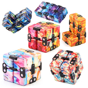 Mini bloques de cubo juguete de escritorio herramienta sensorial mágica bloques rompecabezas Flip Cube Infinity Cube Fidget Toy - Product Image 2