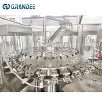 Solutions automatiques clés en main Machine complète de remplissage et de conditionnement d'eau minérale pure en bouteille Ligne de production